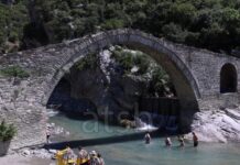 Turistët e huaj “zbulojnë” Banjat e Bënjës: E gjithë Shqipëria është shumë mbresëlënëse