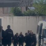 LAJMI I FUNDIT/ Shfaqet ERION VELIAJ publikisht pas seancës që fitoi në KUSHTETUESE, nis gjyqi me OLSI DADO-n (VIDEO)