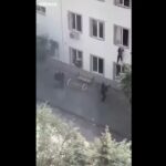 VIDEO/ PAMJE TMERRI në TURQI, momenti kur persona të armatosur hyjnë në një shkollë! Rregjistrohen 20 viktima