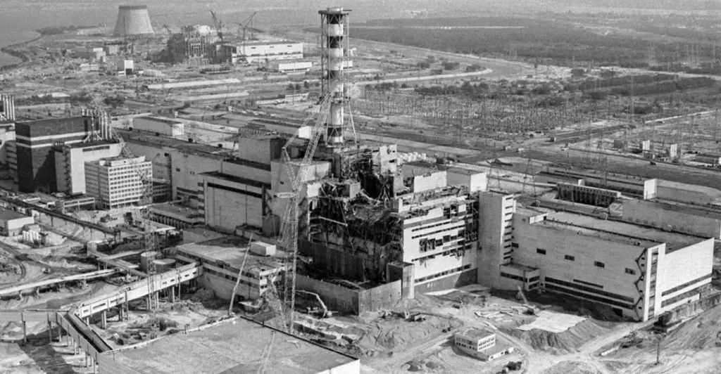 40-vjet-nga-cernobili-katastrofa-berthamore-qe-ndryshoi-boten-dhe-mesimet-qe-ende-na-duhen-sot