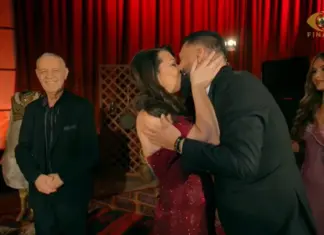 Emocione për Mirin, finalisti takohet me prindërit, vajzën dhe bashkëshorten: S’kemi ndonjë letër divorci apo jo?