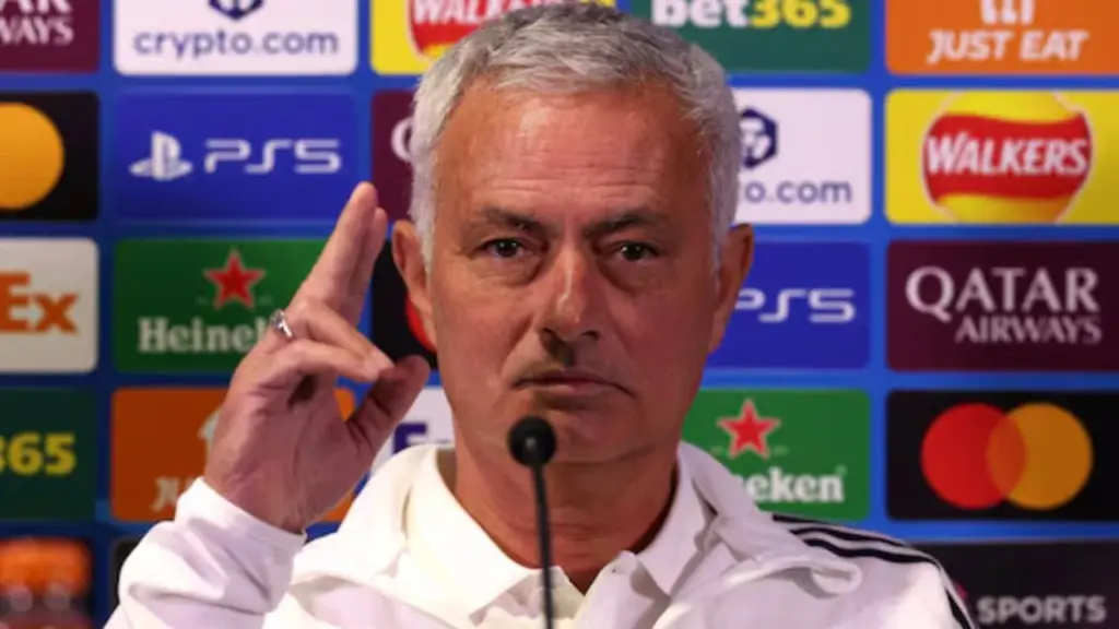 Stoli i Real Madridit pritet të mbetet bosh  Jose Mourinho i ofrohet Florentino Perezit