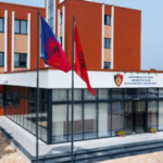 Kanosën babë e bir, arrestohen tre persona në Shkodër. Çfarë u zbulua gjatë kontrolleve