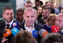 Nga ushtarak dhe pilot luftarak në kryeministër, kush është Rumen Radevi pro-rusi që fitoi zgjedhjet në Bullgari