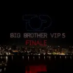 Nis finalja e madhe e Big Brother VIP 5, spektakël me 500 dronë në Tiranë/ Ledion Liço: Madhështi nuk është të ndriçosh, por…
