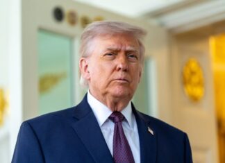 Trump po shqyrton rifillimin e operacioneve luftarake në Iran