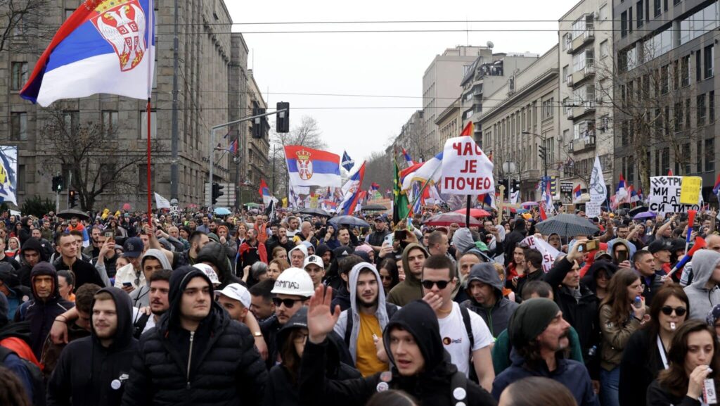Studentët protestues në Serbi publikojnë memorandum për Kosovën  Nuk duan pavarësinë e saj