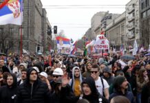 Studentët protestues në Serbi publikojnë memorandum për Kosovën: Nuk duan pavarësinë e saj