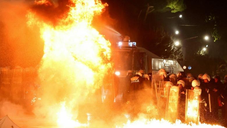 Marshimi i PD dështoi  6 militantë nën hetim për sulmet me molotovë ndaj policëve  Klevis Balliu si organizator