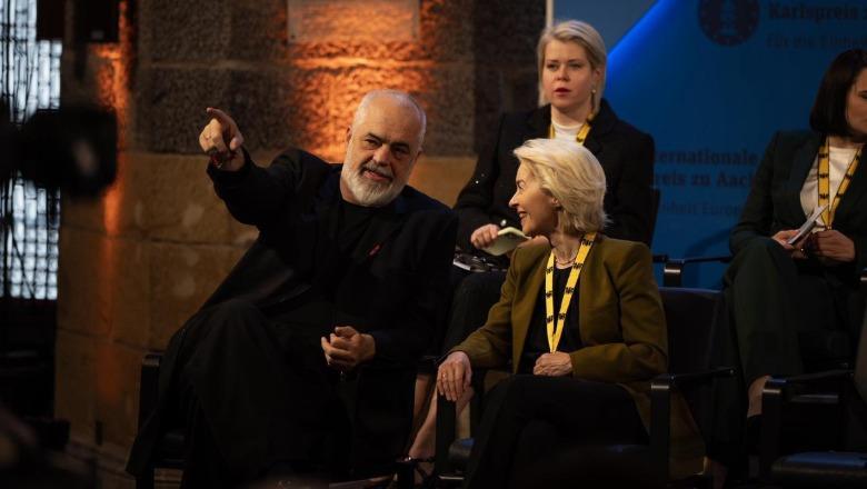 Charlemagne Prize  Rama nga Gjermania  Nder të isha pjesë e grupit të miqve të nderit në ceremoni