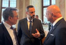 Lamallari takohet me Kancelarin e Austrisë dhe ish-Sekretarin e Përgjithshëm të NATO-s: Shqipëria ka bërë progres, mbështetje për integrimin në BE