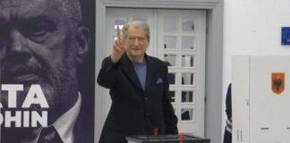 Berisha shkon të votojë për veten
