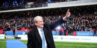 Historia e zgjedhjeve në PD, e dominuar nga një emër i vetëm! Berisha drejtues i përjetshëm i saj