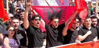 Protesta për gjuhë shqipe në Shkup, arrestohen tre studentë