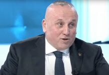 Mbështeti publikisht Erion Veliajn, analisti Ilir Kulla: Bravo Robert Ndrenika!