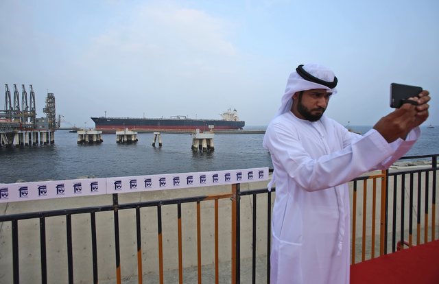 Pse iranianët bombarduan portin e Fujairah  është ndryshe nga të tjerët 