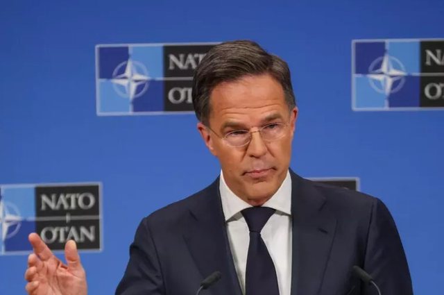 Shefi i NATO s  Barra e ndihmës për Ukrainën bie mbi 6 ose 7 aleatë 