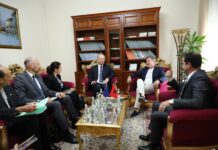 Takim i Komisionit të Reformës Zgjedhore me delegacionin e Komisionit të Venecias për financimin e partive politike! Gjiknuri zbardh takimin