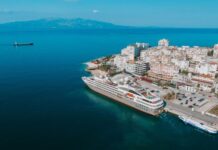 Kroçiera luksoze “Le Boréal” në portin e Sarandës, mbërrijnë 200 turistë