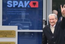 Sali Berisha nuk e di sa anëtarë ka PD dhe i fton të votojnë të lirë në një fletë votimi ku është vetëm emri i tij