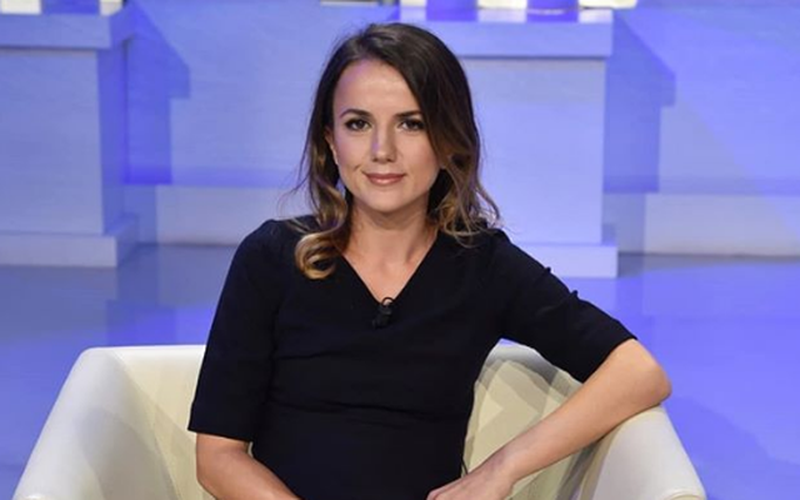  Po të ishte babi gjallë  nuk do të kishte lejuar shumë gjëra në PD   Rudina Hajdari  Azemi dhe Berisha janë përplasur  partia ka nevojë për figura të tjera