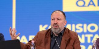 Dëgjesa në Fier, Mazniku: Sfida kryesore e bashkive mbetet efiçenca e funksioneve dhe mundësia reale e tyre për të ofruar shërbime cilësore