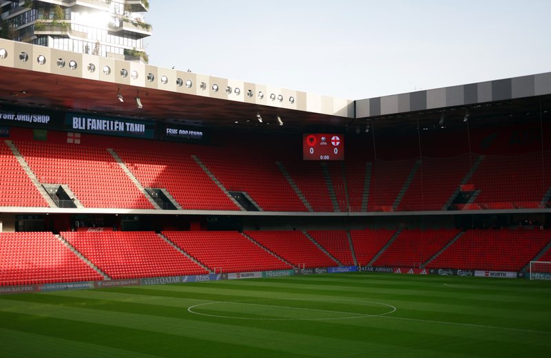 Shqipëria bëhet gati për  Euro 2027    Air Albania  do t i nënshtrohet rikonstruksionit të tapetit dhe bazamentit
