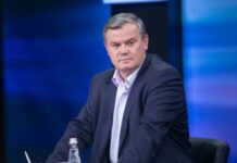 Nikoll Lesi: Përgjigje për drejtorin e medias të Sali Berishës!