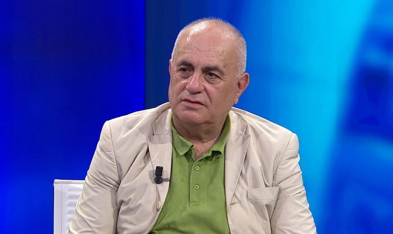 U ngatërrua aktori me njeriun   analiza e Artan Fugës për puthjen e Ndrenikës për Veliajn