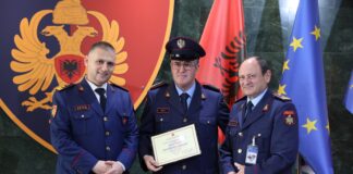 Drejtori i Përgjithshëm i Policisë Hitaj vlerëson 7 efektivë në prag pensioni: Shërbimi i tyre, referencë për brezat e rinj