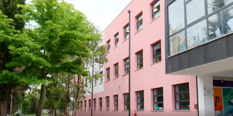 Përfitojnë rreth 25 mijë nxënës  BE financoi rindërtimin e 63 shkollave të dëmtuara nga tërmeti