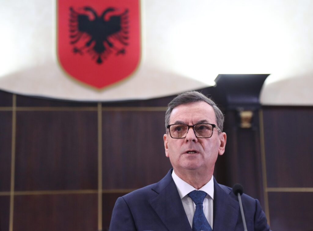 Zbardhen tre rregullat për  arrestin me burg   çfarë ndryshoi Gjykata e Lartë në praktikën ligjore