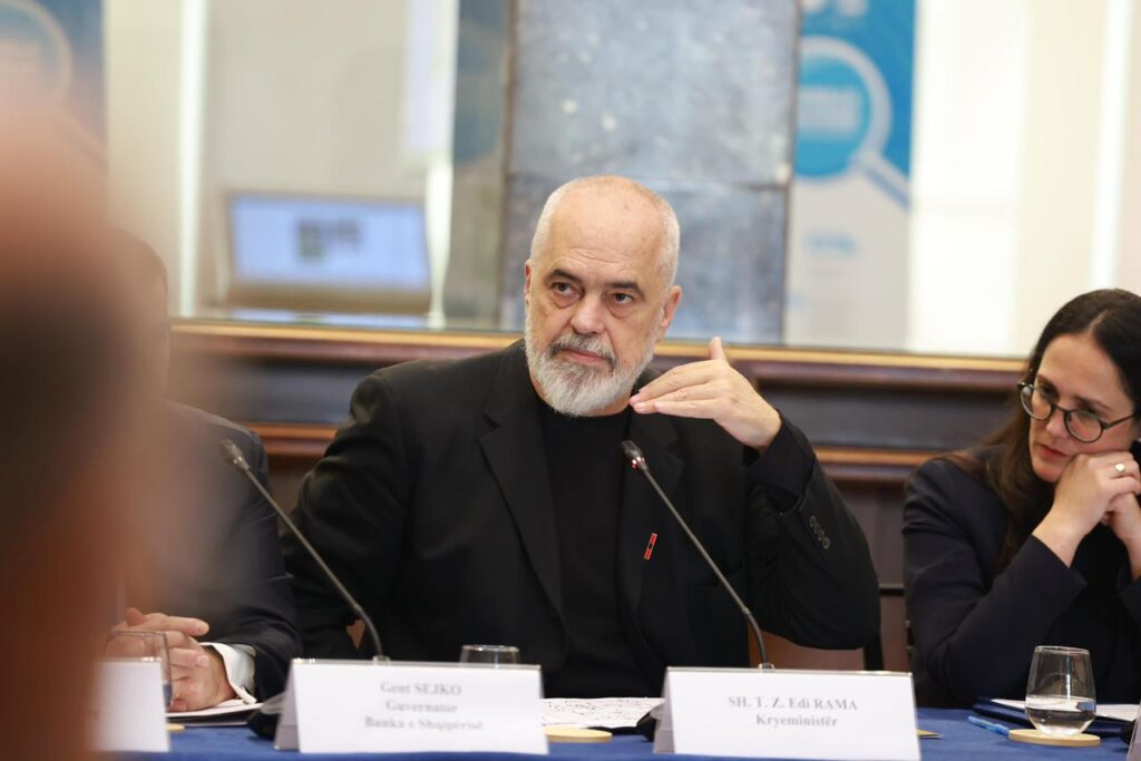  Bankat  më kurajoze ndaj sektorit të bujqësisë ku risku është më i lartë   Rama  Kredi me interes 2 3  për ndërmarrjet e vogla e të mesme