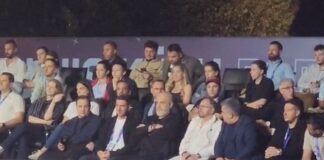 FOTOLAJM/ Rama pas takimit në Lezhë, “kapet” duke parë finalen e Padelit në Tiranë