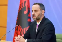 “Kush bëhet palë me krimin, do goditet”, nga aksioni në Sarandë për efektivët e policisë te siguria në shkolla, Lamallari: Jemi në alert, po kryhen kontrolle të veçanta