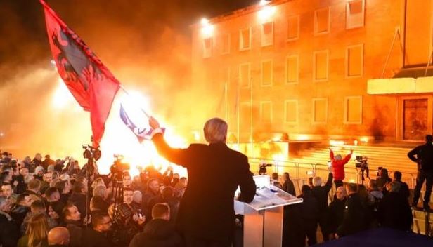 Protesta e opozitës  policia njofton planin e masave  Cilat janë rrugët që do të bllokohen