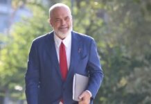 Rama mbledh drejtuesit politikë të qarqeve në orën 14:00! Zbardhet pika e diksutimit