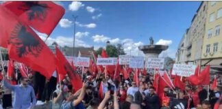 Nis protesta e studentëve në Shkup për gjuhën shqipe