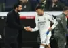 Kaos te Real Madrid: “Përplasen” në distancë Mbappé dhe Arbeloa, tension edhe në tribunë