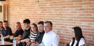 Balla me të rinjtë e Vorës: Zgjedhjet janë mënyra si dëgjohet zëri i qytetarëve, Zvërneci investimi më i madh në historinë e Shqipërisë