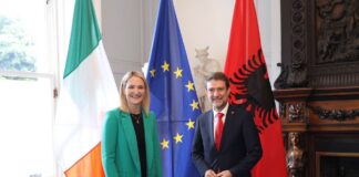 Hoxha pritet nga ministrja e Jashtme e Irlandës, Shqipëria drejt hapjes së ambasadës në Dublin