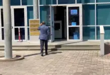 Ish-ministri Genc Ruli paraqitet në Gjykatën e Posaçme, do të dëshmojë për dosjen “Partizani”