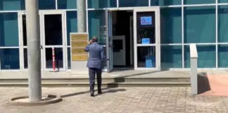 Ish-ministri Genc Ruli paraqitet në Gjykatën e Posaçme, do të dëshmojë për dosjen “Partizani”