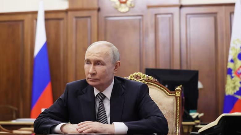 Putini i mbyll derën Zelenskyt   Një takim  I padobishëm  Dhe faleminderit Trumpit që i dha një mësim   Më pas sulmi ndaj Europës