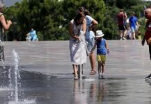 Temperaturat arrijnë deri në 31°C, por reshje të izoluara në disa qarqe, parashikimi i motit për sot