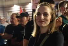 ‘Nuk të besojmë më Neomalsore’, protestuesja i drejtohet Koçekut: Nëse na mbështet hajde në shesh, jo vetëm në Instagram