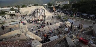 Tërmetet shkatërruese në Venezuelë, pas 50 orësh 15-vjeçarja dhe qeni i saj nxirren gjallë nga rrënojat