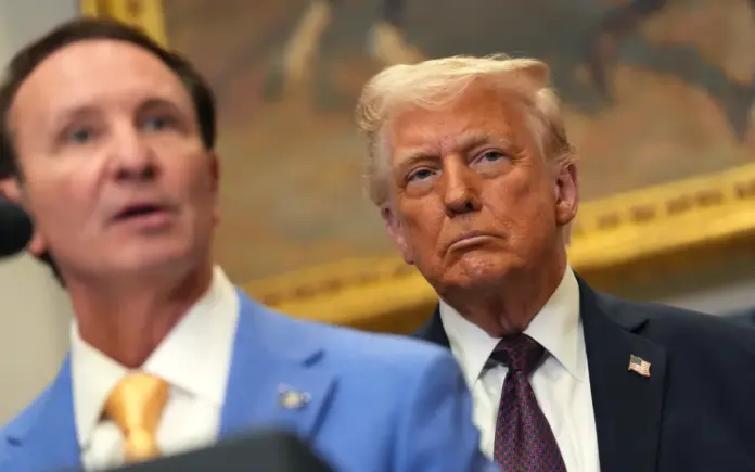 4JVYV99_AFP__20250325__2206711937__v2__HighRes__PresidentTrumpAndLouisianaGovernorLandryMake_jpg (1)