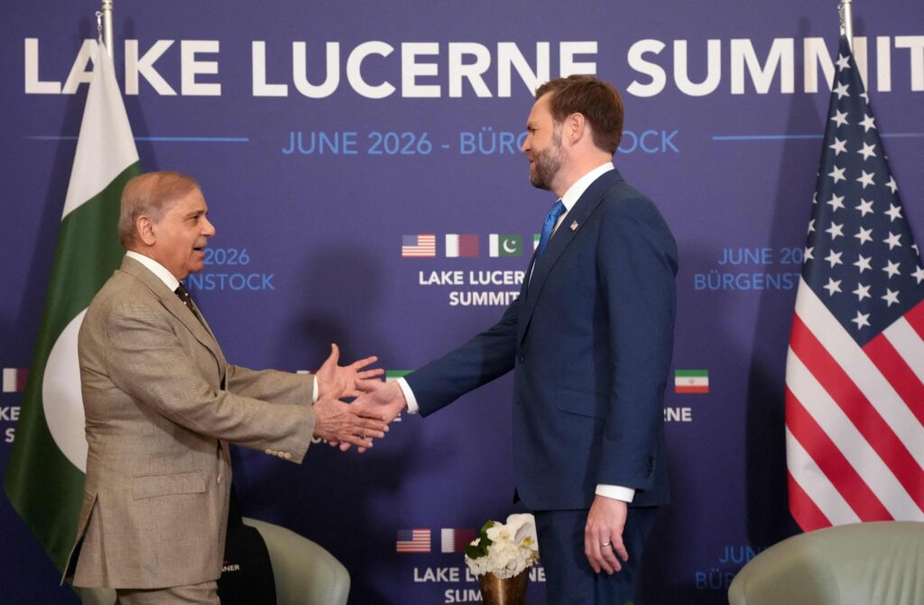Nisin bisedimet për Iranin në Zvicër  Vance  Witkoff dhe Kushner takohen me ndërmjetësit pakistanezë