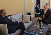 FOTOLAJM/ Edi Rama publikon foton e fundit nga Mali i Zi me Kancelarin Friedrich Merz
